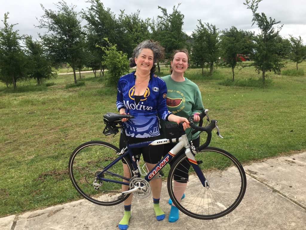 2017/04(April)/Misc/1024x768_2017-04-22-Bike-Ride-Suzi-Marci-4.JPG