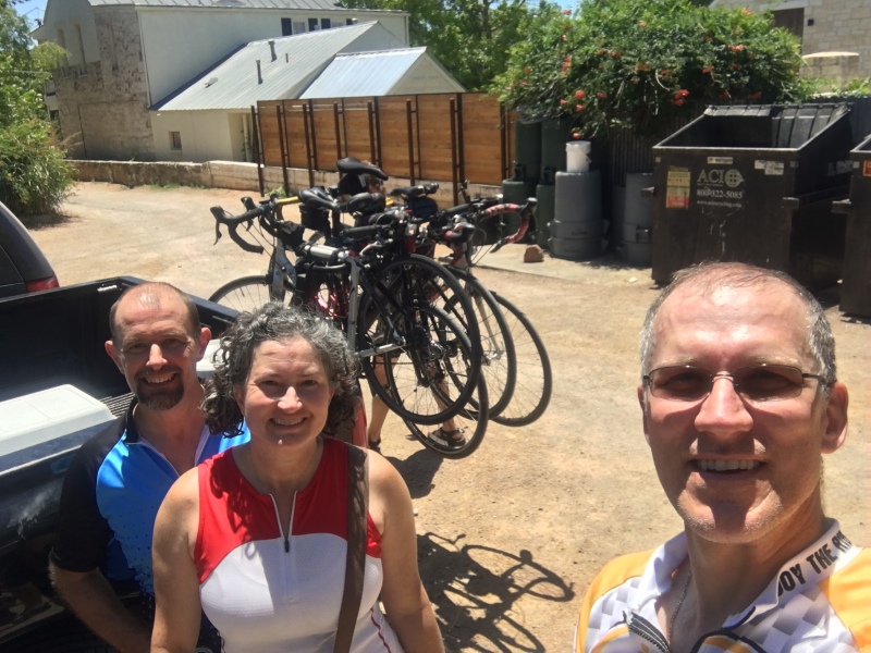 2017/05(May)/Austin-2-Fredricksburg-bike-ride/800x600_2017-05-13-Austin-to-Fredricksburg-bike-03-Ren-Suzi-Travis.JPG