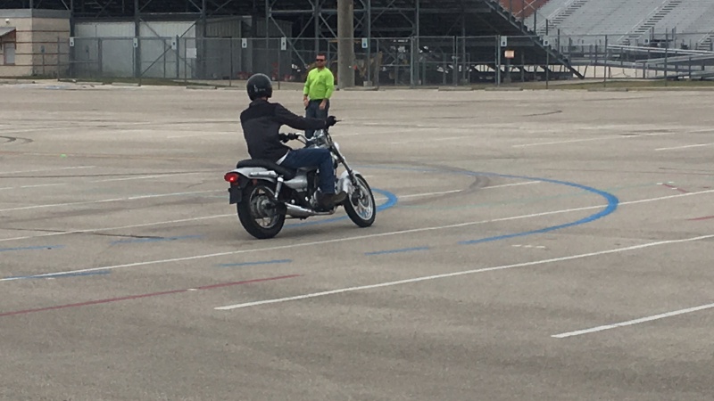 2017/05(May)/Chance-Motorcycle-Class/800x600_2017-05-21-Chance-Motorcycle-class-8.JPG
