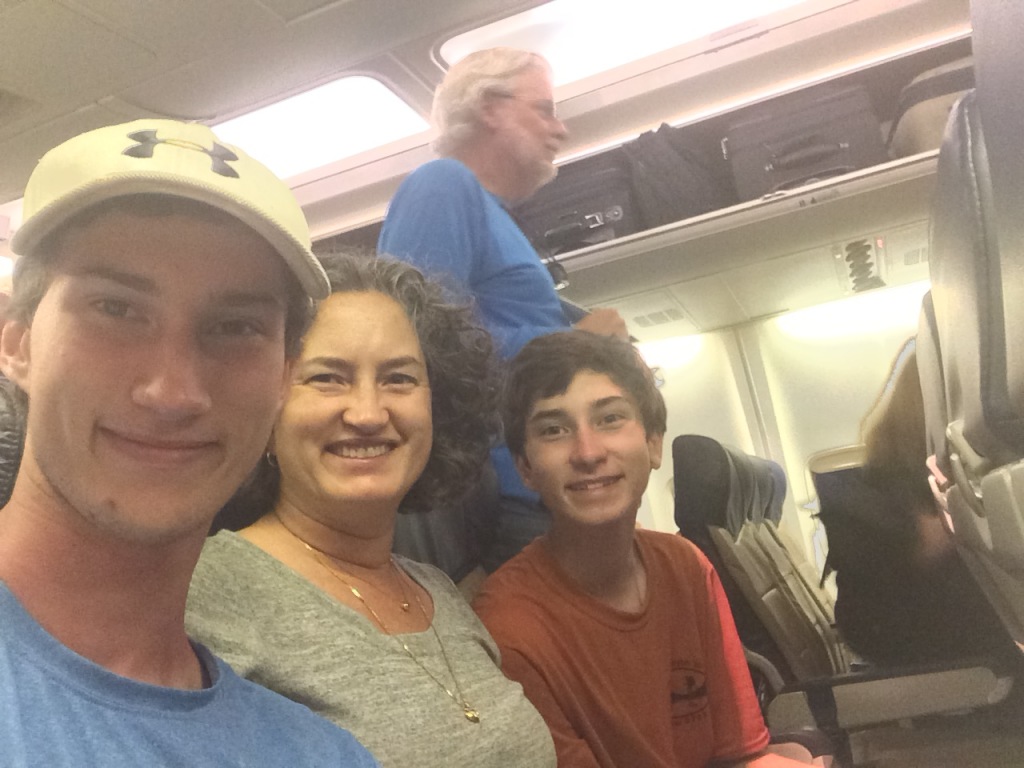 2017/05(May)/Maine-Mt-Katahdin/1024x768_2017-05-24-Chance-Suzi-Dax-travelling-to-Maine.JPG