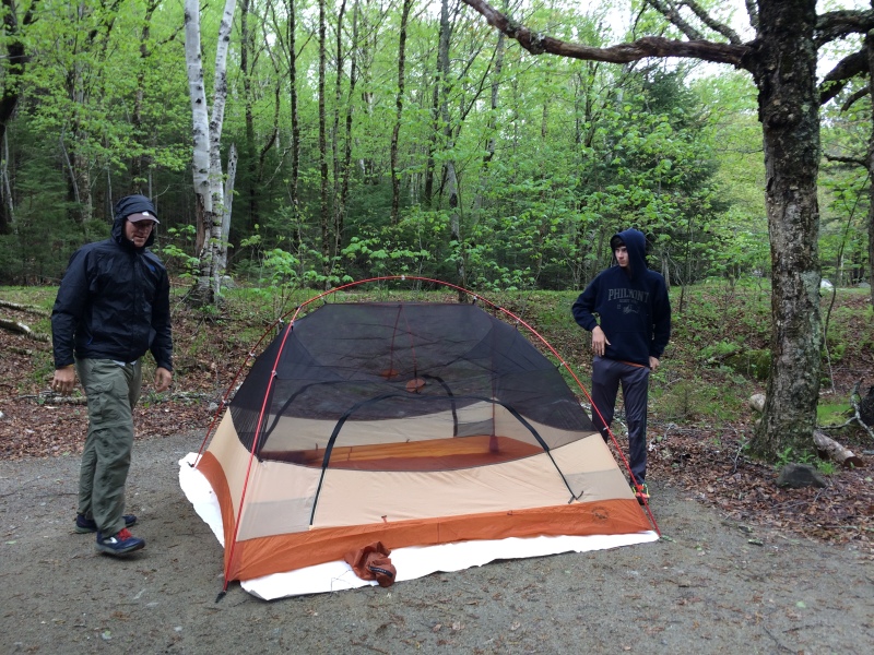 2017/05(May)/Maine-Mt-Katahdin/800x600_2017-05-26-Baxter-State-Park-04-Travis-Dax-setting-up-tent.JPG