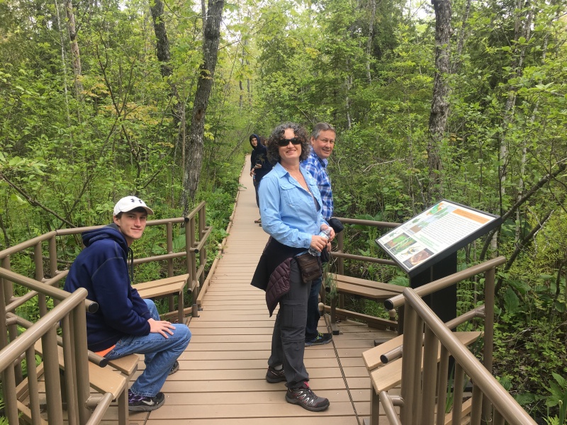 2017/05(May)/Maine-Mt-Katahdin/800x600_2017-05-29-Maine-06-Bangor-Chance-Suzi-Steve-Dax.JPG