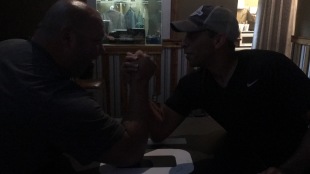 2017-06-13-Boise-09-BillYelton-arm-wrestle-MarkGeorgas.JPG