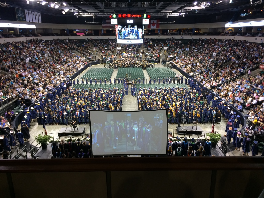 2017/06(June)/McKenzie-HighSchoo-Graduation/2017-06-02-McKenzieMaddox-HighSchool-Graduation-01.JPG