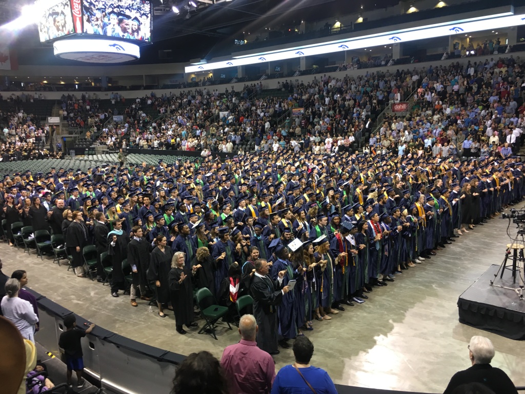 2017/06(June)/McKenzie-HighSchoo-Graduation/1024x768_2017-06-02-McKenzieMaddox-HighSchool-Graduation-17.JPG