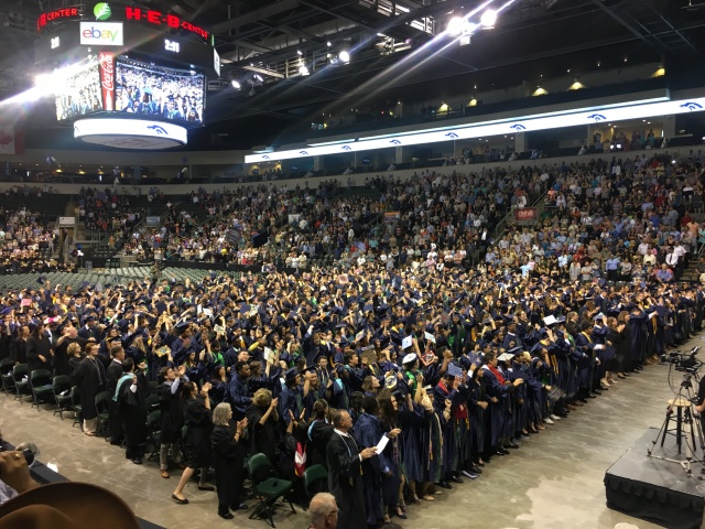 2017/06(June)/McKenzie-HighSchoo-Graduation/640x480_2017-06-02-McKenzieMaddox-HighSchool-Graduation-19.JPG