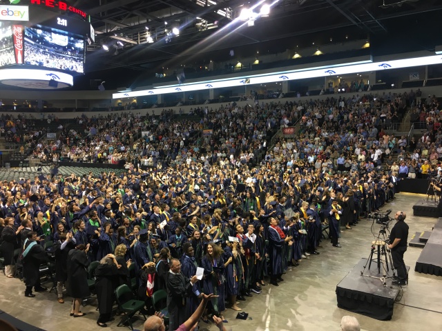 2017/06(June)/McKenzie-HighSchoo-Graduation/640x480_2017-06-02-McKenzieMaddox-HighSchool-Graduation-22.JPG