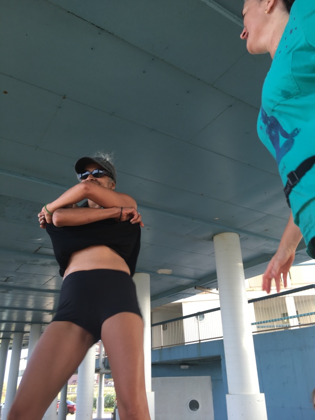 2017/06(June)/Port-Aransas/640x480_2017-07-02-Port-Aransas-01-Kavita-Suzi-dancing-on-table.JPG
