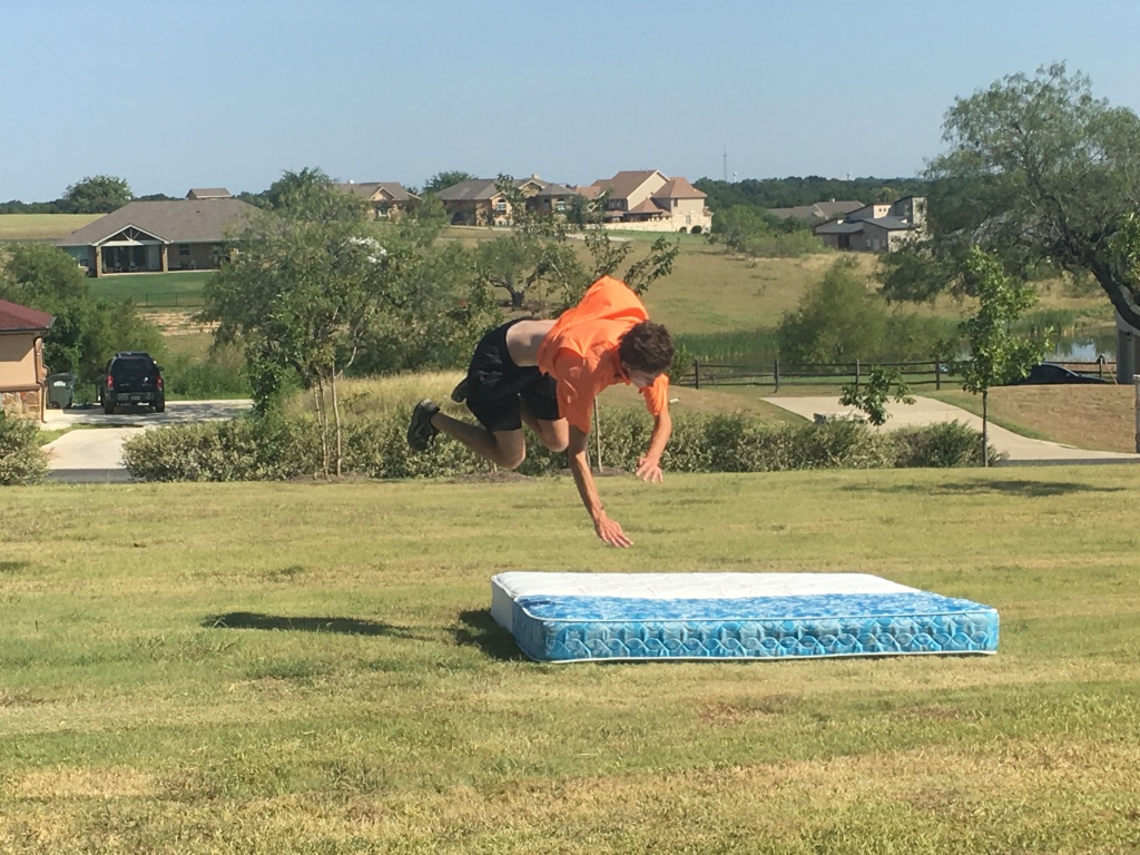 2017/07(July)/Chance-learning-to-backflip/1024x768_2017-07-30-Chance-Learning-to-Backflip-16.JPG