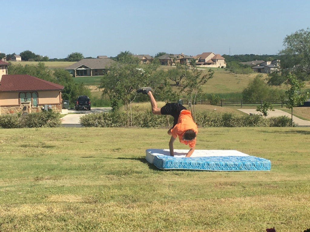 2017/07(July)/Chance-learning-to-backflip/1024x768_2017-07-30-Chance-Learning-to-Backflip-26.JPG