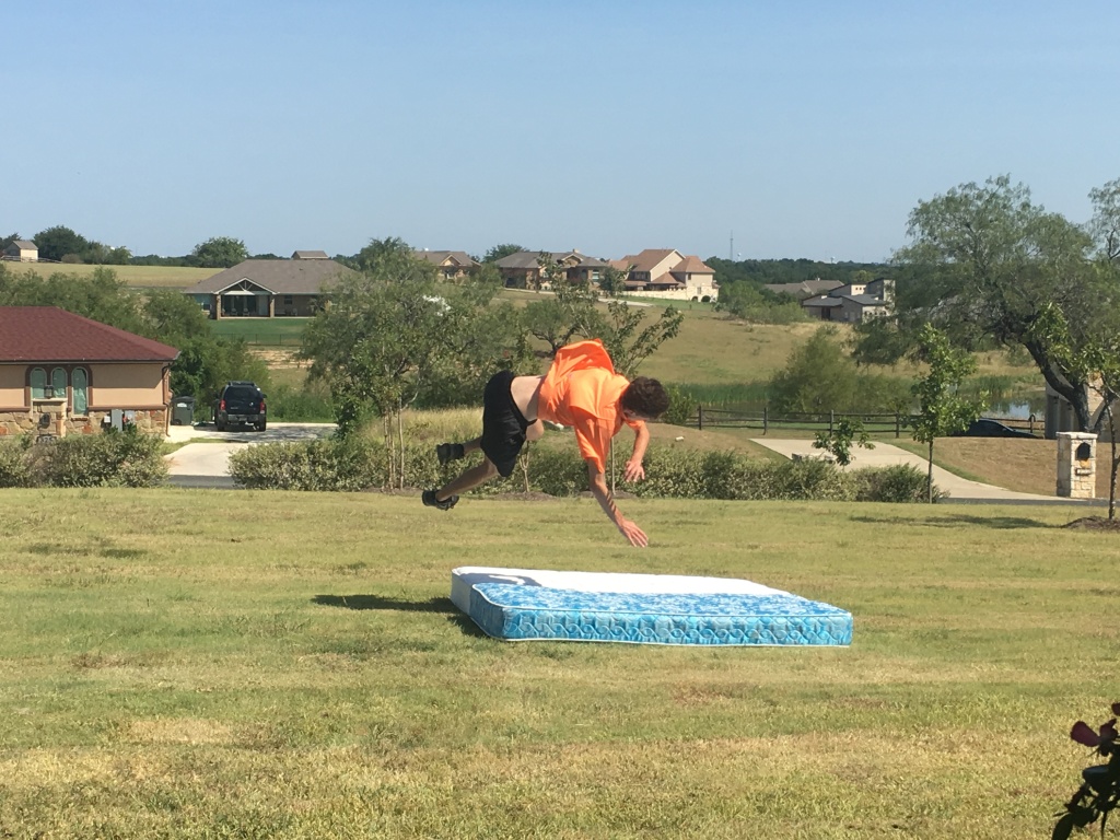 2017/07(July)/Chance-learning-to-backflip/1024x768_2017-07-30-Chance-Learning-to-Backflip-33.JPG