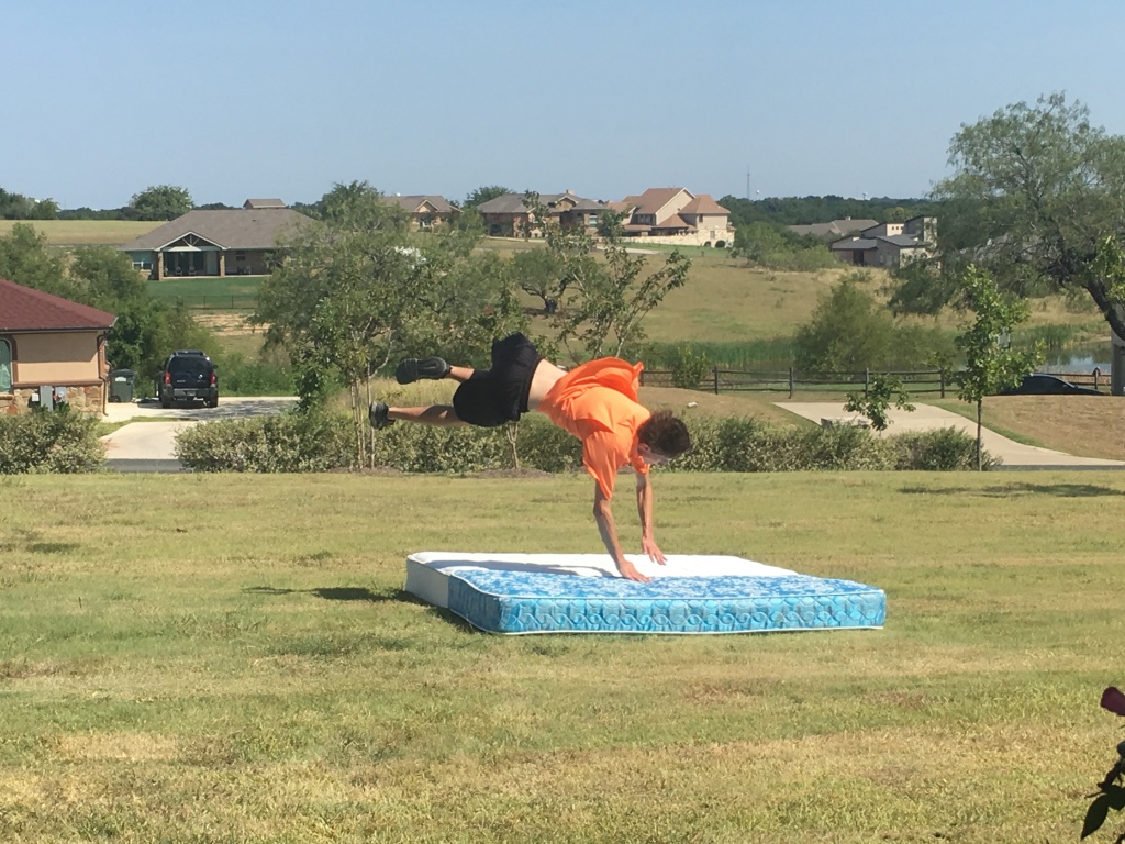 2017/07(July)/Chance-learning-to-backflip/1024x768_2017-07-30-Chance-Learning-to-Backflip-34.JPG