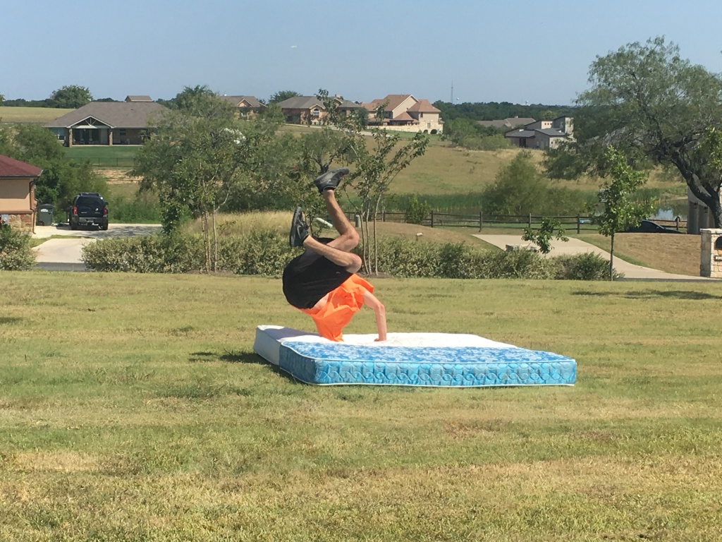 2017/07(July)/Chance-learning-to-backflip/1024x768_2017-07-30-Chance-Learning-to-Backflip-37.JPG