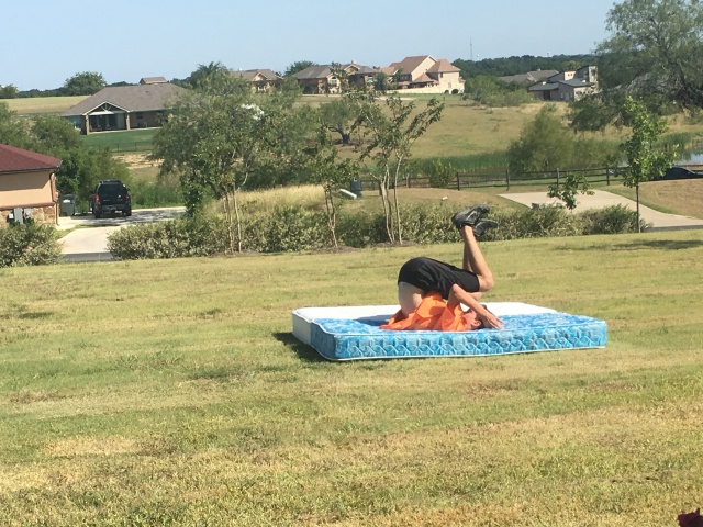 2017/07(July)/Chance-learning-to-backflip/640x480_2017-07-30-Chance-Learning-to-Backflip-22.JPG