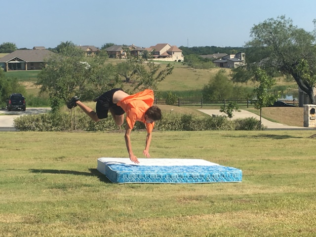 2017/07(July)/Chance-learning-to-backflip/640x480_2017-07-30-Chance-Learning-to-Backflip-23.JPG