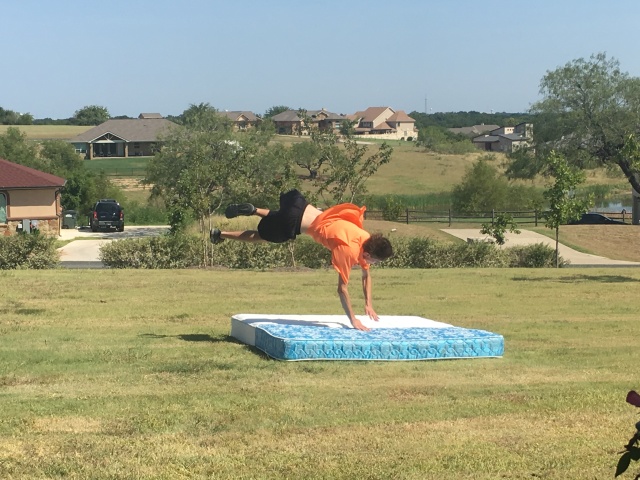 2017/07(July)/Chance-learning-to-backflip/640x480_2017-07-30-Chance-Learning-to-Backflip-34.JPG