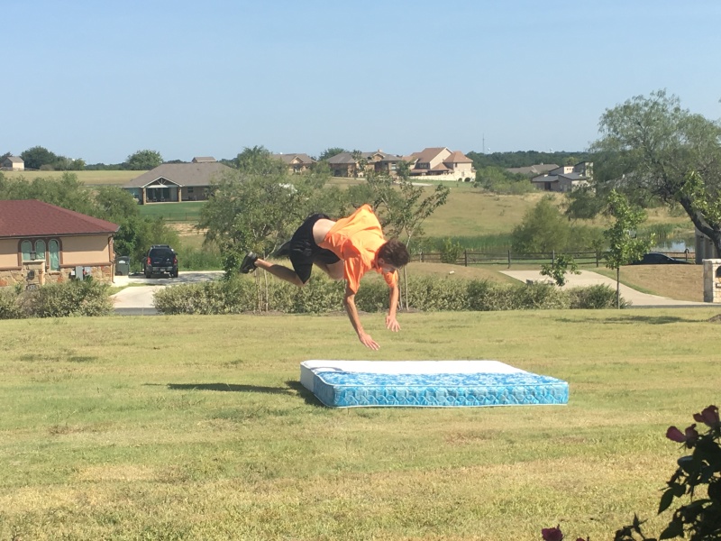 2017/07(July)/Chance-learning-to-backflip/800x600_2017-07-30-Chance-Learning-to-Backflip-28.JPG