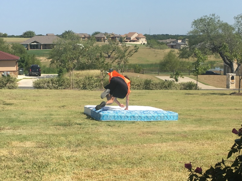 2017/07(July)/Chance-learning-to-backflip/800x600_2017-07-30-Chance-Learning-to-Backflip-40.JPG