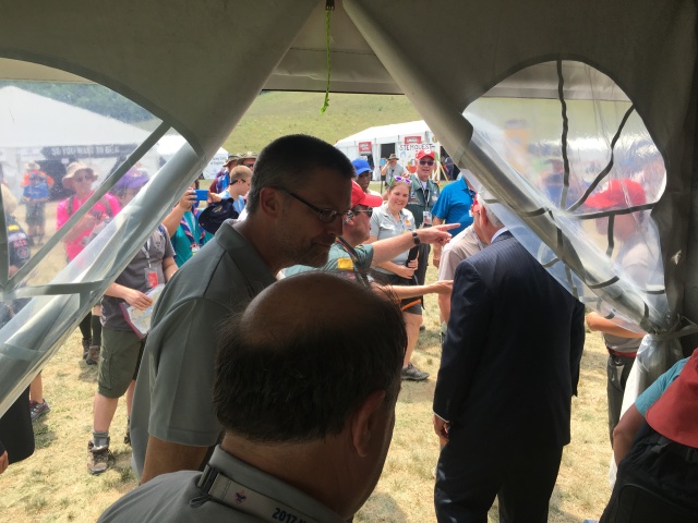 2017-07-21-National-Jamboree-22-Dax-teaching-Secretary-of-State-Rex-Tillerson.JPG