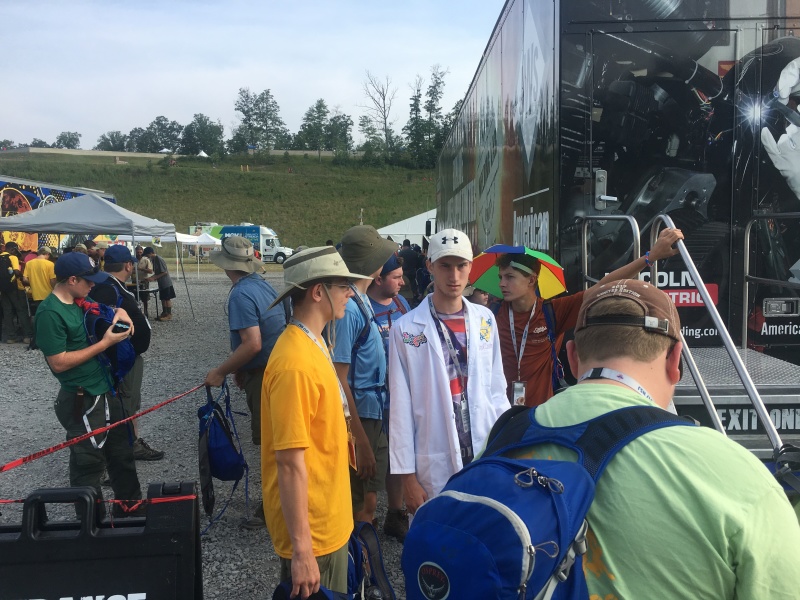 2017/07(July)/National-Jamboree/800x600_2017-07-22-National-Jamboree-04-Chance-welding.JPG