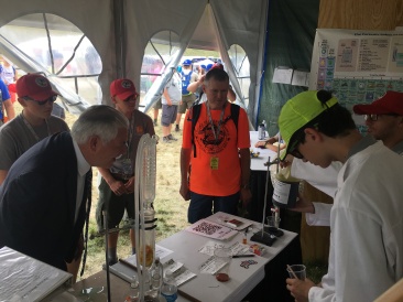 2017-07-21-National-Jamboree-14-Dax-teaching-Secretary-of-State-Rex-Tillerson.JPG