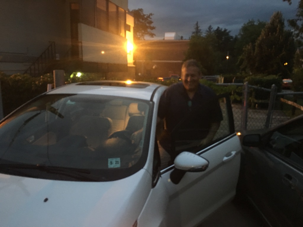 2017-07-27-White-River-Junction-23-SteveRiffel-struggles-to-get-in-car.JPG