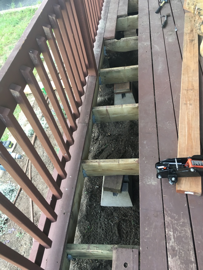 2017/08(August)/Colorado-and-Wyoming-Eclipse/800x600_2017-08-17-Breckenridge-2-Deck-Repair.JPG