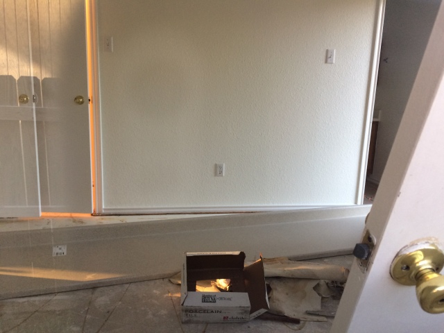2017/08(August)/Duplex-renter-mess/640x480_2017-08-10-Disraeli-Renter-Mess-06.JPG