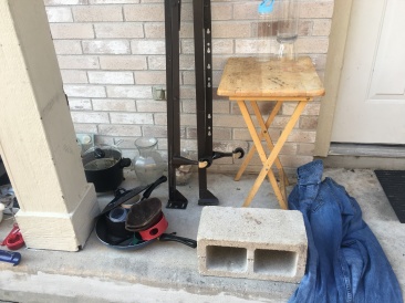 2017-08-04-Disraeli-Renter-Mess-04.JPG