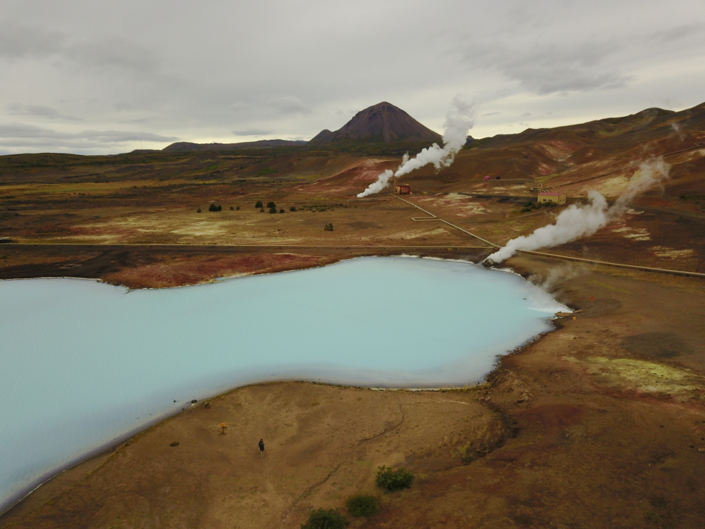 2017-08-31-Iceland-062-near-Grjotagja-Cave-drone.JPG