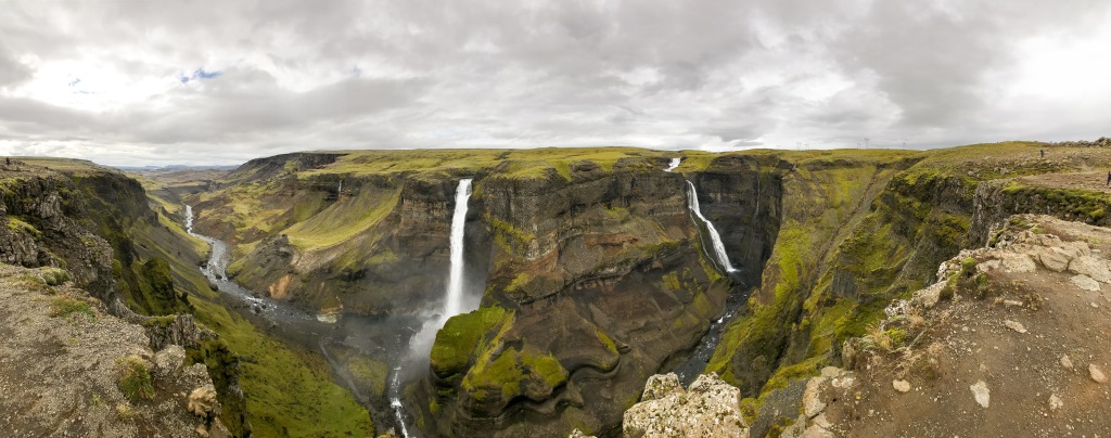 2017-09-03-Iceland-095-Haifoss-panorama-GOOD.jpg