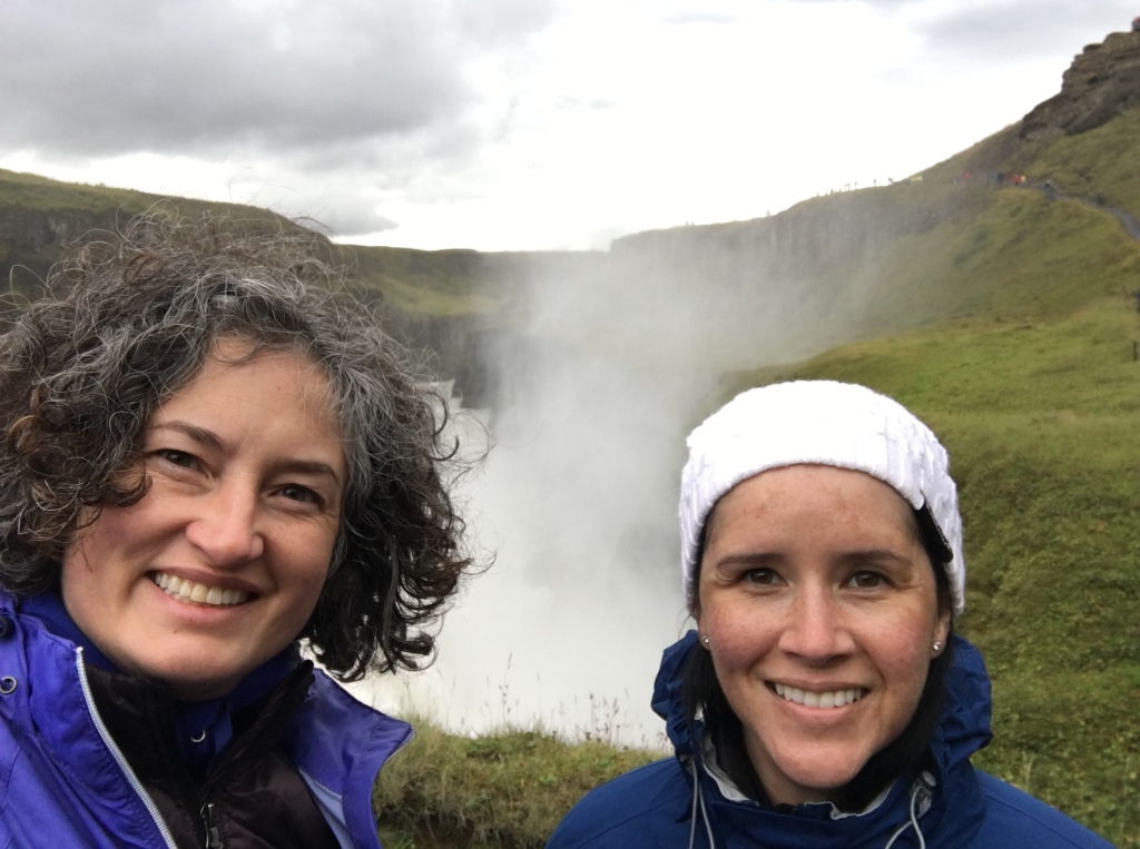 2017/08(August)/Iceland/1024x768_2017-09-04-Iceland-084-Gullfoss-Golden-Falls-Suzi-Kris.JPG