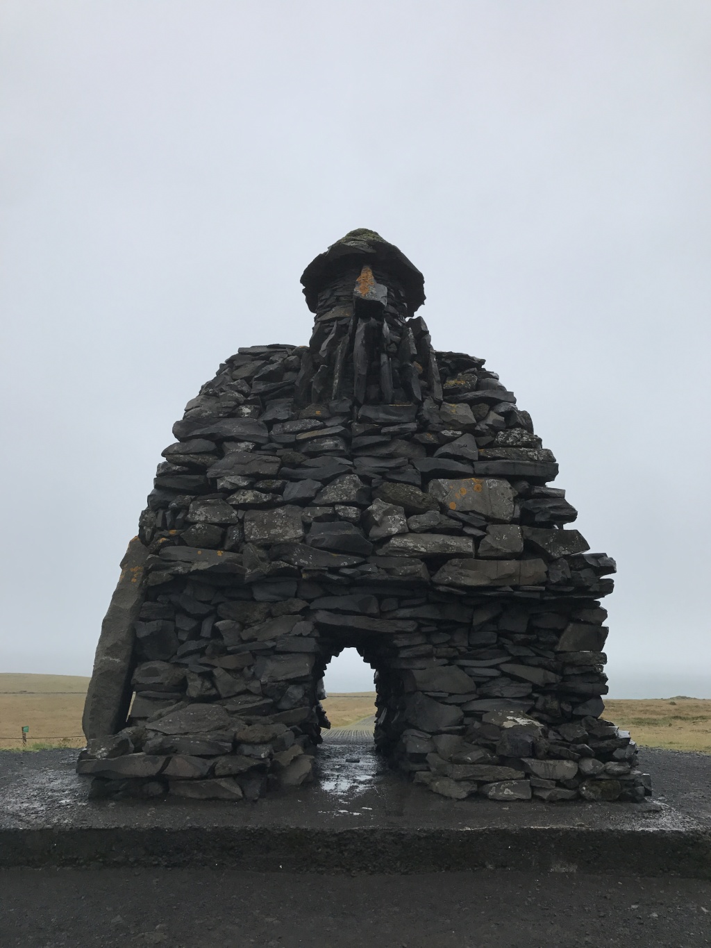 2017/08(August)/Iceland/4Star/1024x768_2017-08-27-Iceland-33-Arnarstapi-Badur-Snafellsas-troll.JPG