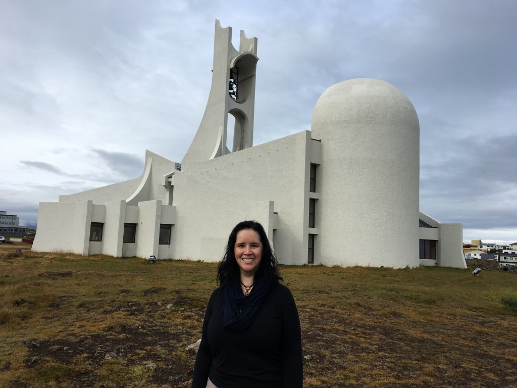 2017-08-28-Iceland-012-Church-of-Stykkisholmur-Kris.JPG