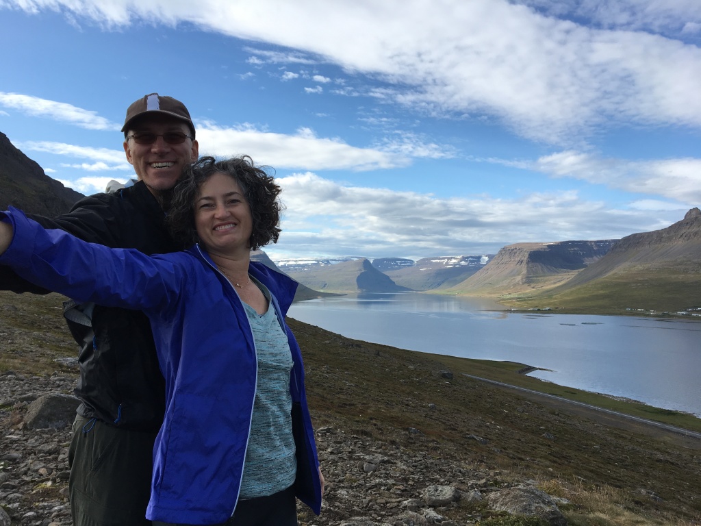 2017/08(August)/Iceland/4Star/1024x768_2017-08-29-Iceland-051-near-SuoavIk-Travis-Suzi.JPG