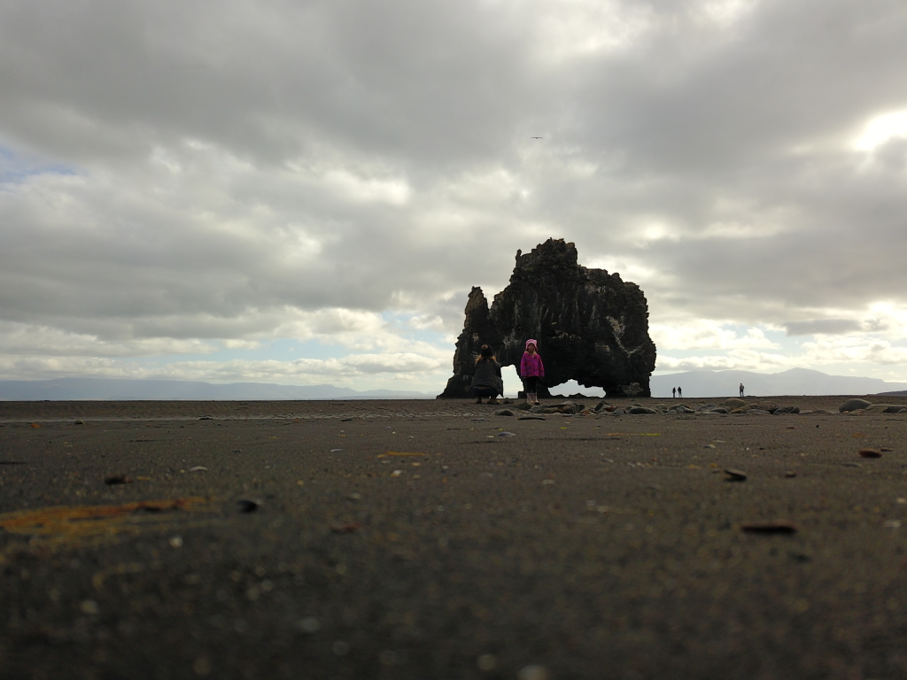 2017/08(August)/Iceland/4Star/1024x768_2017-08-30-Iceland-015-HvItserkur-drone.JPG