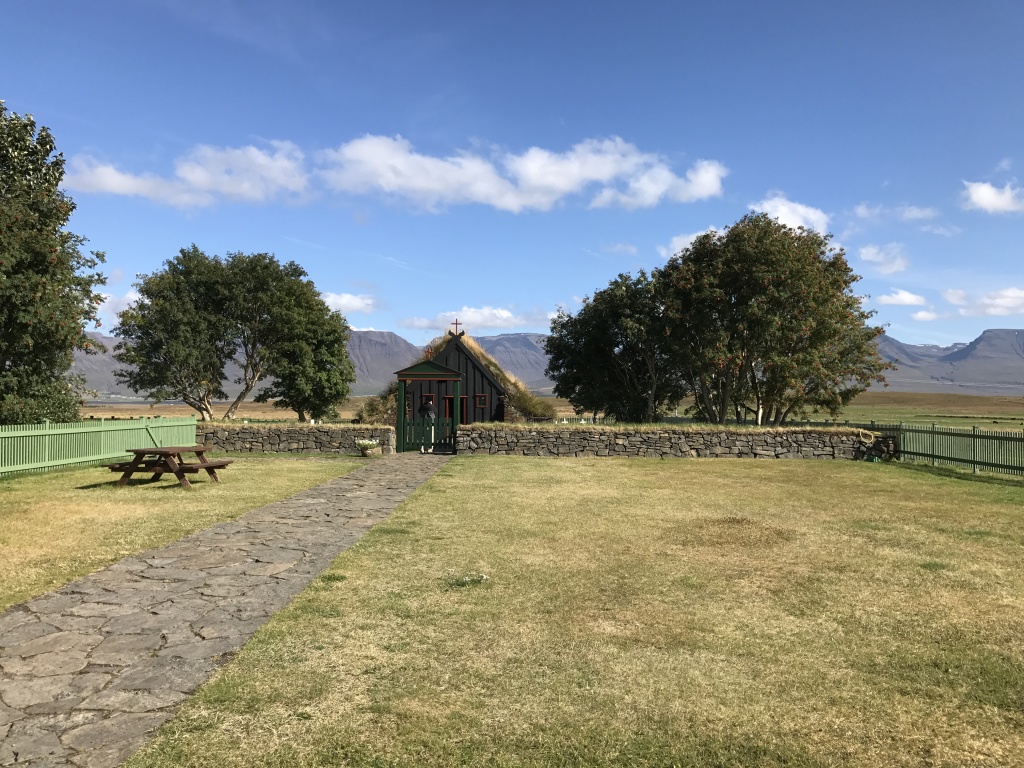 2017/08(August)/Iceland/4Star/1024x768_2017-08-30-Iceland-062--Skagafjordur-Turf-Church.JPG