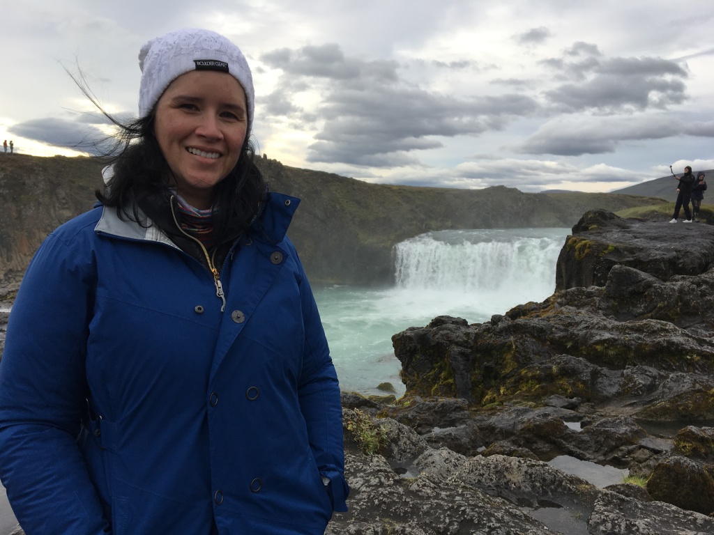 2017/08(August)/Iceland/4Star/1024x768_2017-08-31-Iceland-010-Gooafoss-Waterfall-Kris.JPG