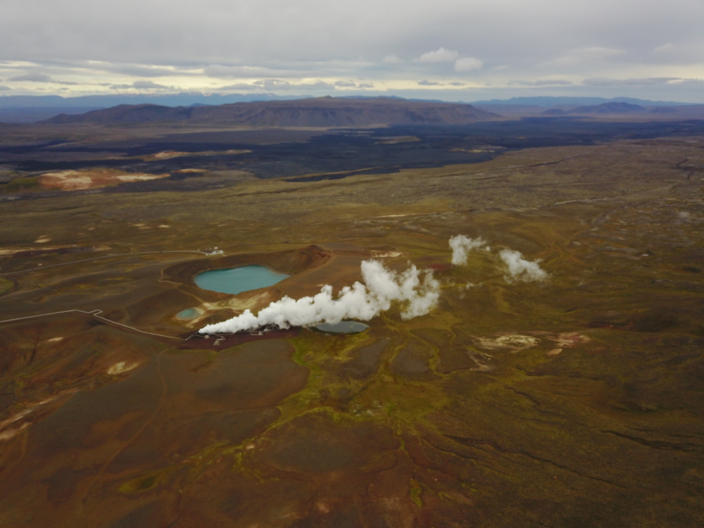 2017/08(August)/Iceland/4Star/1024x768_2017-08-31-Iceland-084-Geothermal-power-plant.JPG