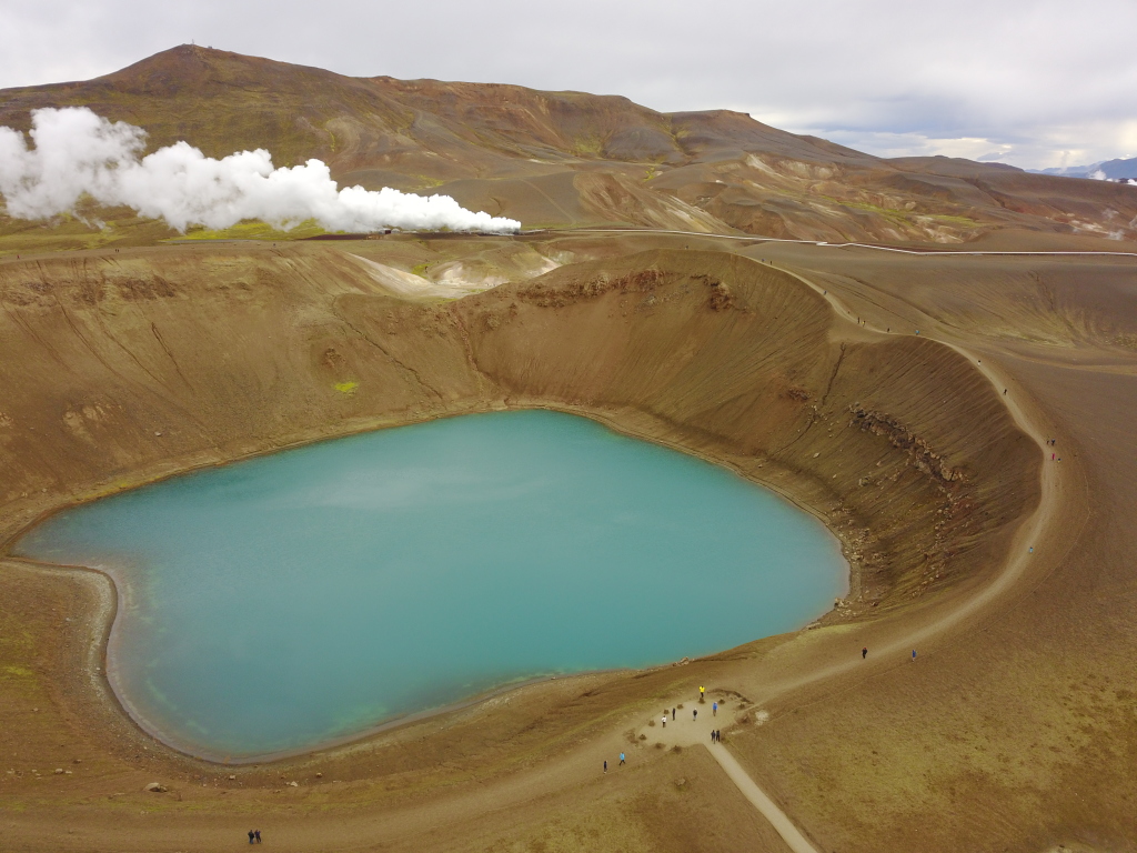 2017/08(August)/Iceland/4Star/1024x768_2017-08-31-Iceland-102-Geothermal-power-plant-drone.JPG