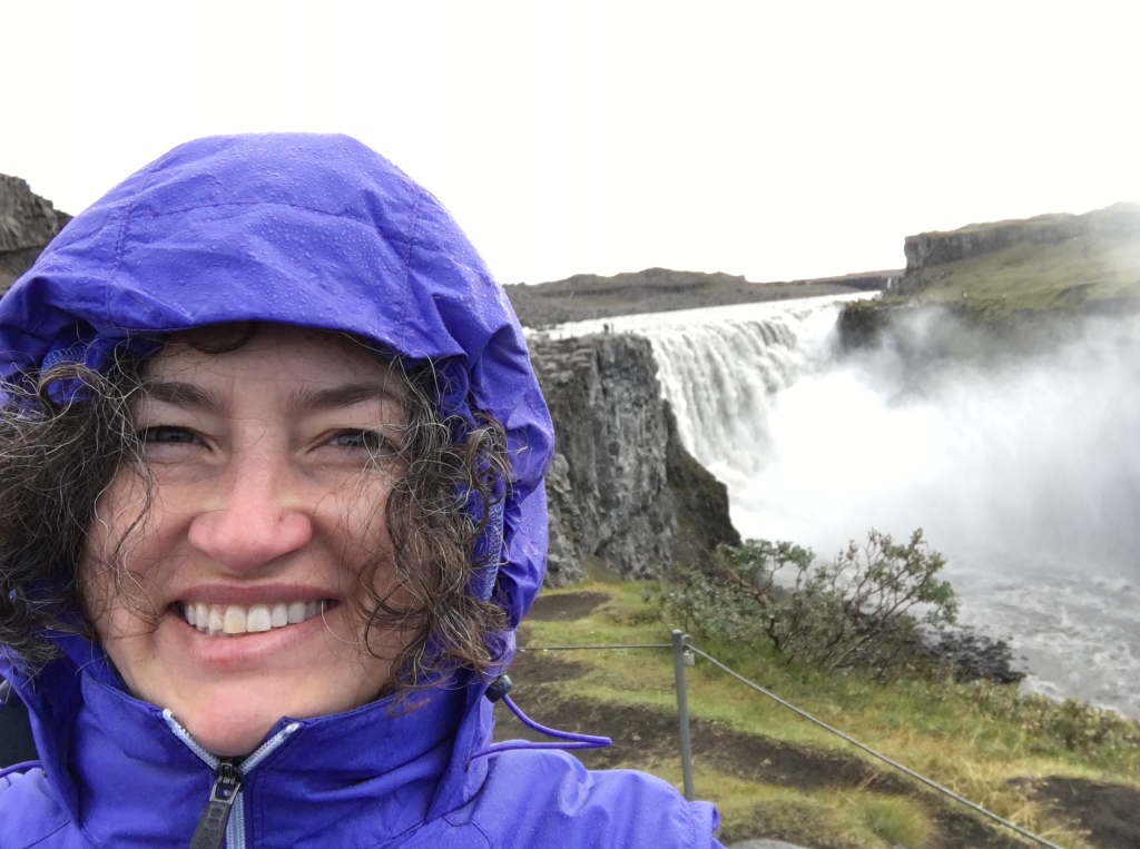 2017/08(August)/Iceland/4Star/1024x768_2017-08-31-Iceland-124-Dettifoss-Suzi.JPG
