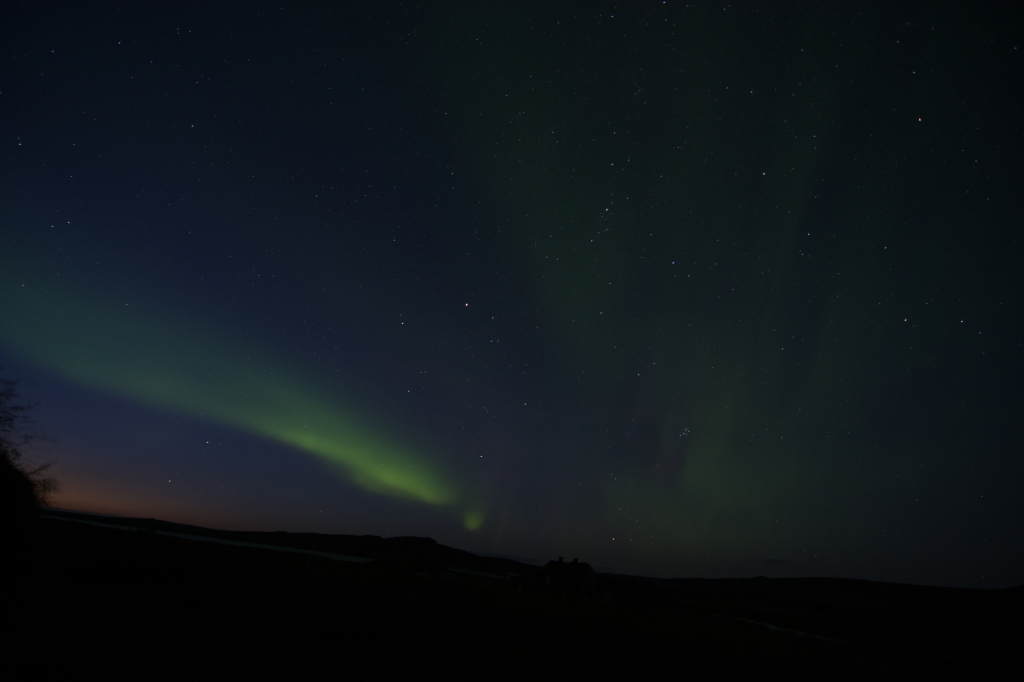 2017/08(August)/Iceland/4Star/1024x768_2017-08-31-Iceland-232-Saenautasel-Hobbit-Home-Northern-Lights.jpg