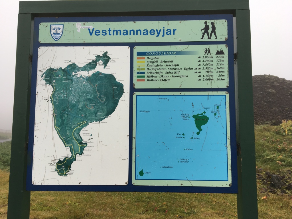 2017-09-02-Iceland-75-Vestmannaeyjar-small-volcanic-island-sign.JPG