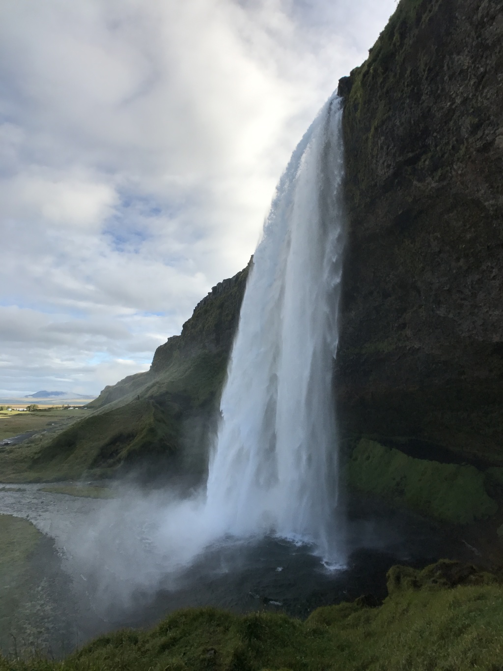 2017/08(August)/Iceland/4Star/1024x768_2017-09-03-Iceland-024-Seljalandsfoss.JPG
