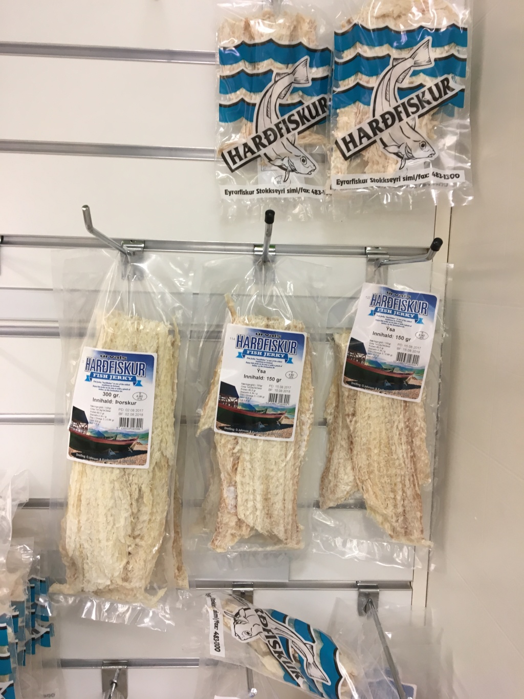 2017-09-03-Iceland-044-fish-jerky-for-sale.JPG