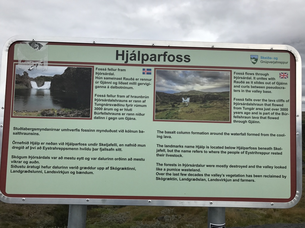 2017/08(August)/Iceland/4Star/1024x768_2017-09-03-Iceland-061-Hjalparfoss-sign.JPG