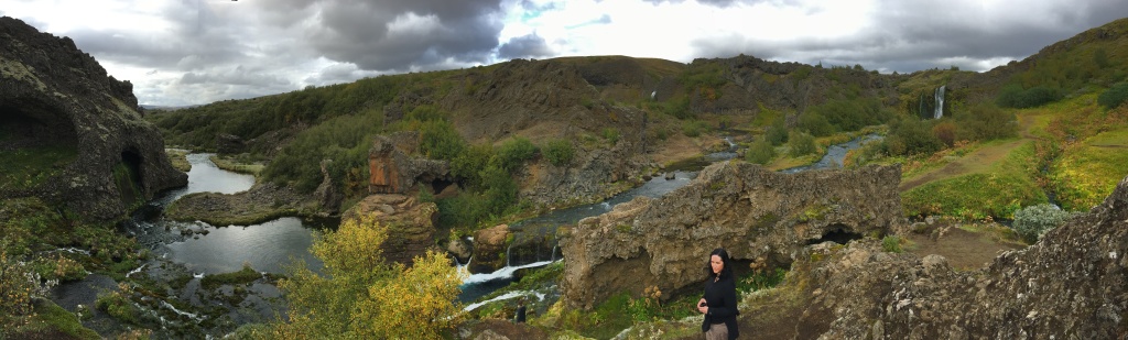 2017-09-03-Iceland-152-Gjain-Garden-of-the-Gods-Kris-panorama.JPG