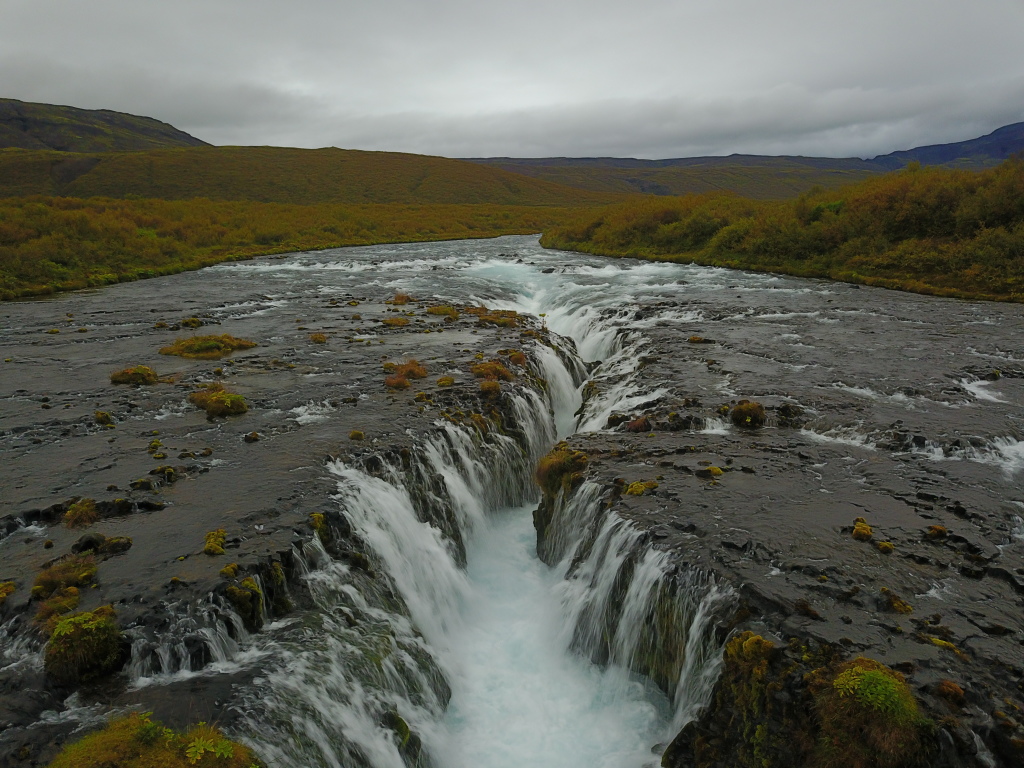 2017-09-04-Iceland-019-Bruarfoss-drone.JPG