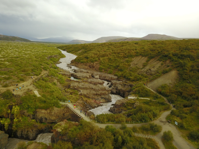 2017/08(August)/Iceland/4Star/640x480_2017-08-26-Iceland-33a-2-Hraunfossar-falls-Drone.JPG