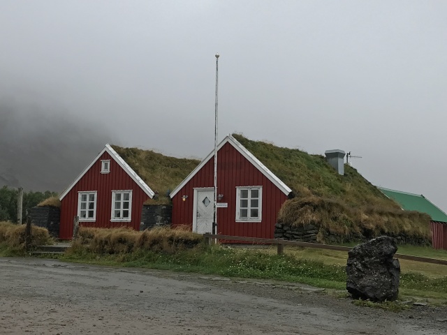2017/08(August)/Iceland/4Star/640x480_2017-08-27-Iceland-15-Arnarstapi.JPG